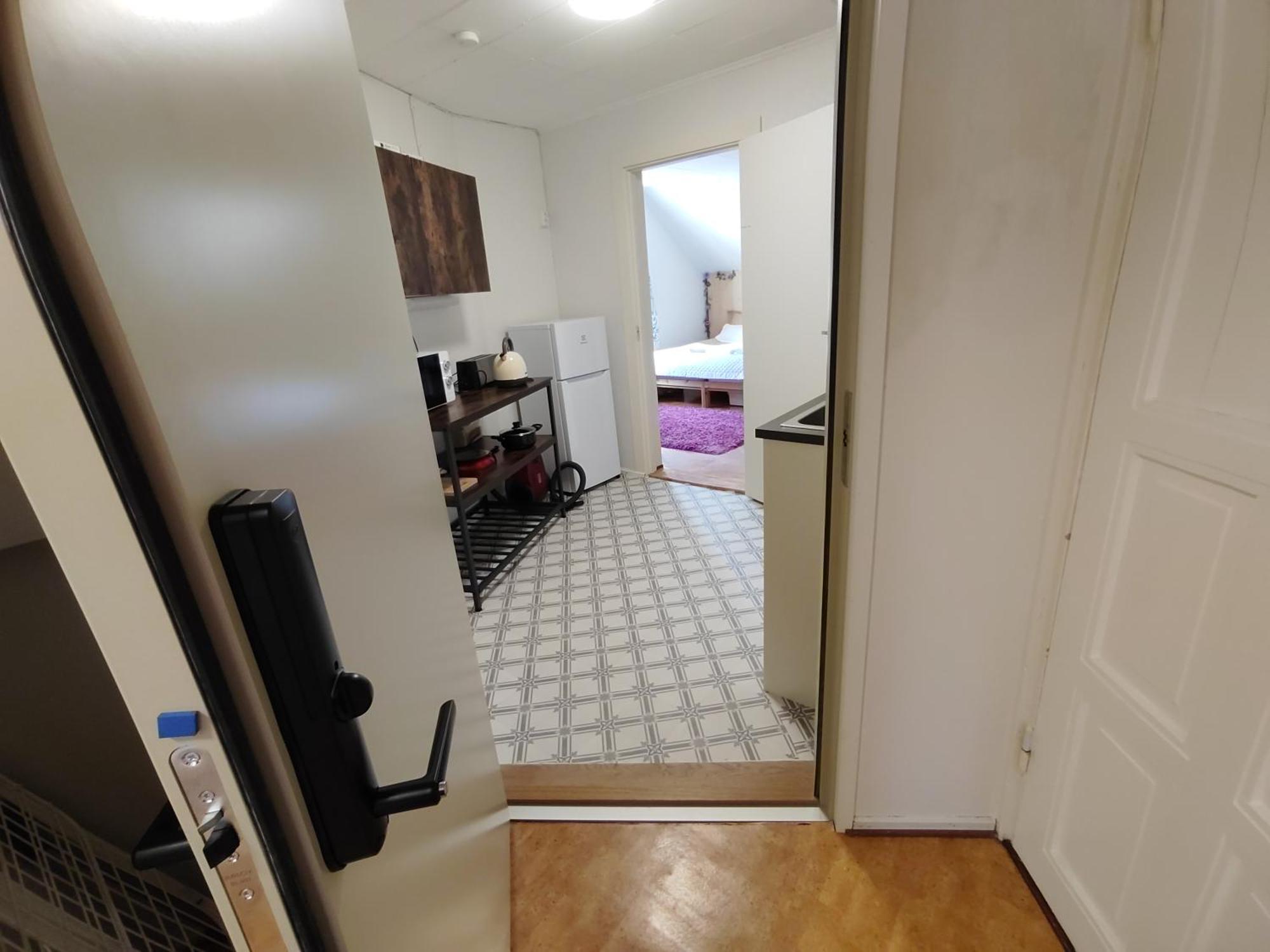 Kalle'S Unluxury Guest House Cl0Sed From 1St Of Feb 2025 Хельсинки Номер фото